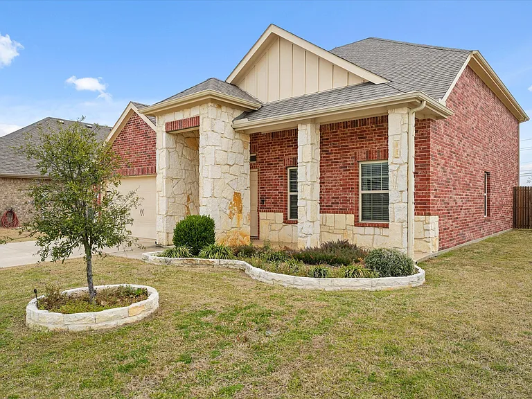 516 Clearlake Dr — Photo 19