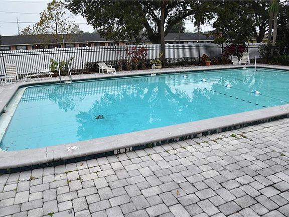 3rd image of 1802 Amberly Ave #F
