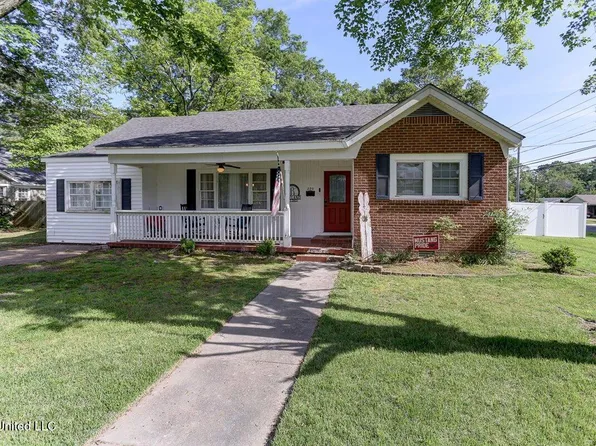 220 McKie St, Senatobia, MS 38668