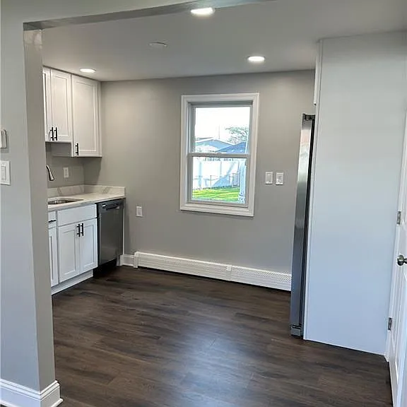 10 Lake Ave — Photo 6