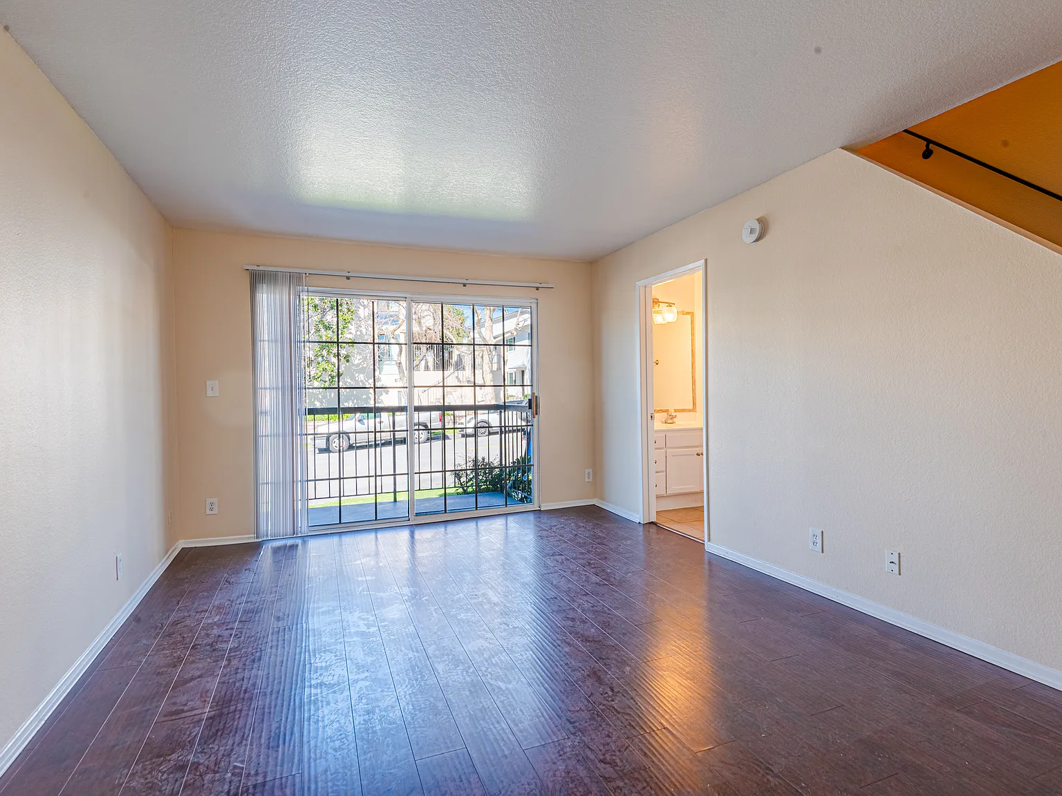 CYPRESS CONDOMINIUMS — Photo 3