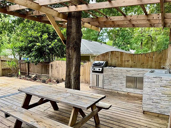 3rd image of 5722 SW 85th St