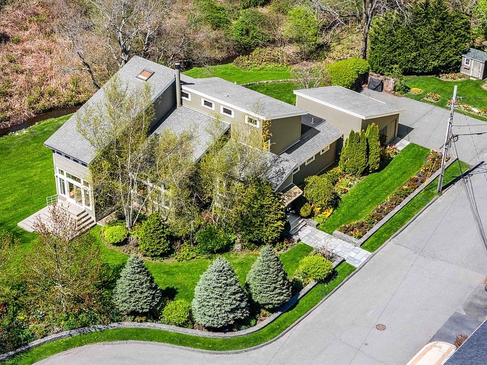 1st image of 55 Stony Brook Rd