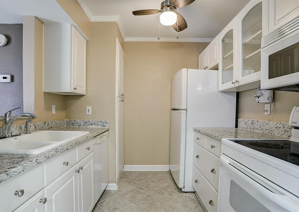 1st image of 18515 Egret Bay Blvd APT 1103