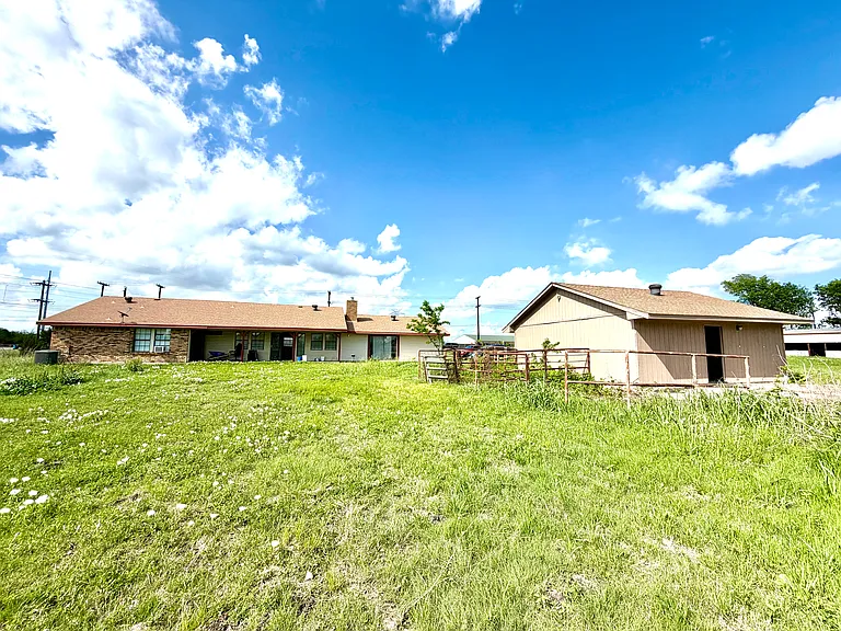 4827 State Highway 276 — Photo 20