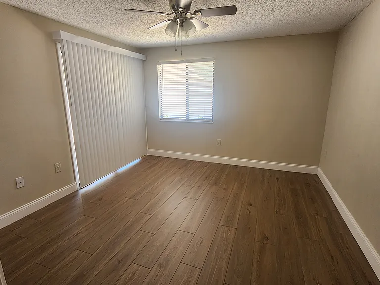 209 Corkwood Ln #209 — Photo 24