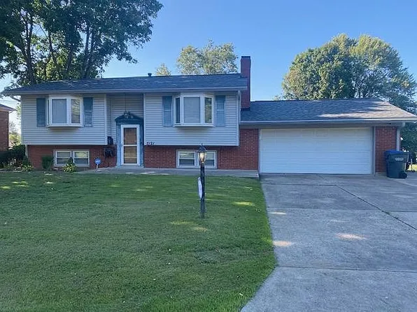 7121 Supremus Dr, Louisville, KY 40214