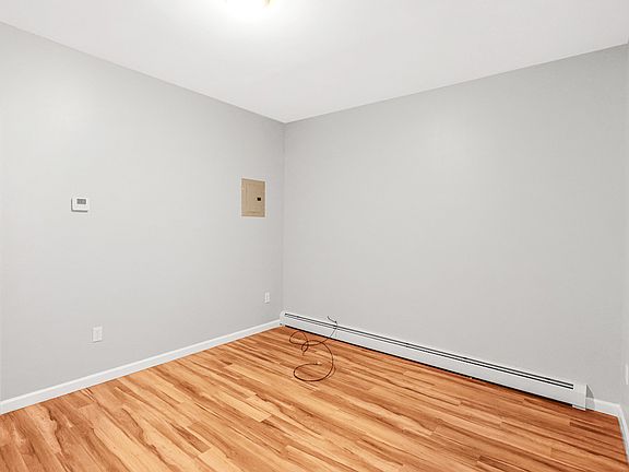 4th image of 506 Liberty St #2