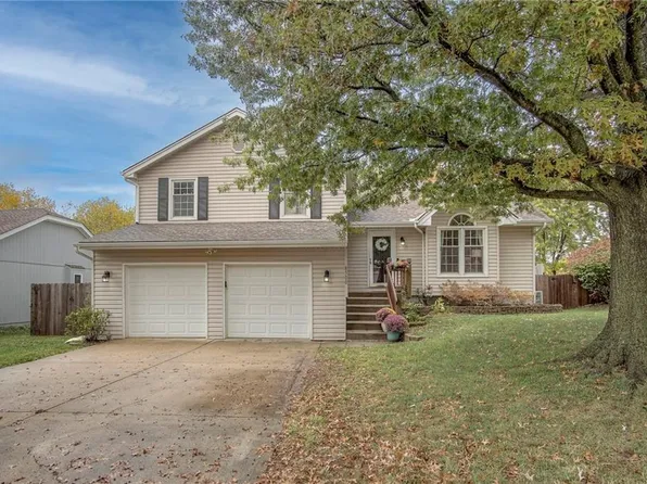 8500 N Winan Ave, Kansas City, MO 64153