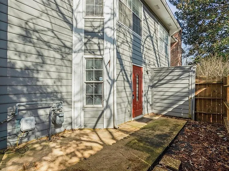 1009 Knights Bridge Ct — Photo 21