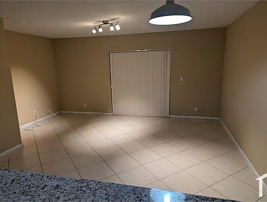 2nd image of 914 Summit Lake Dr