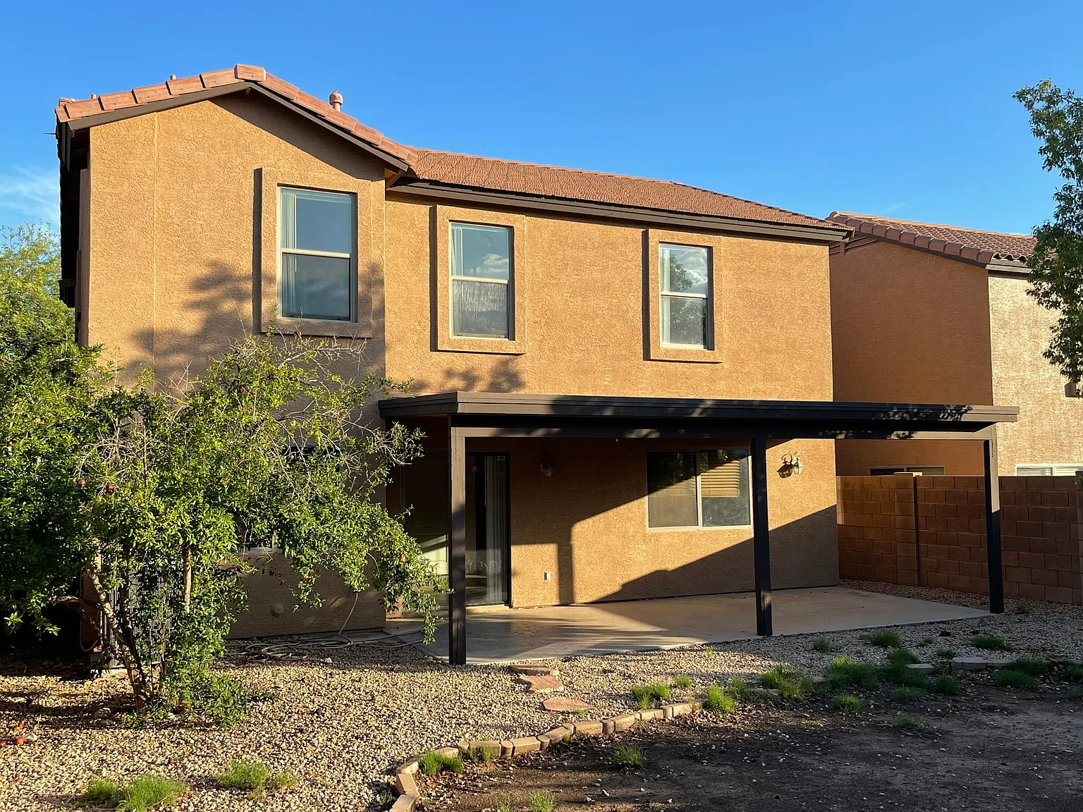 2422 W Via Dona Rd — Photo 3