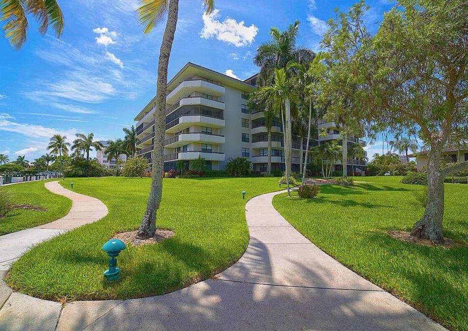1st image of 693 Seaview Ct APT 509