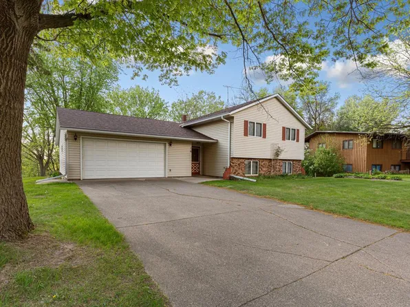 16 Crestview Bay, Faribault, MN 55021