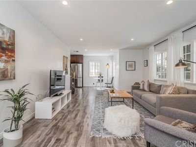 15054 Bassett St, Van Nuys, CA, 91405