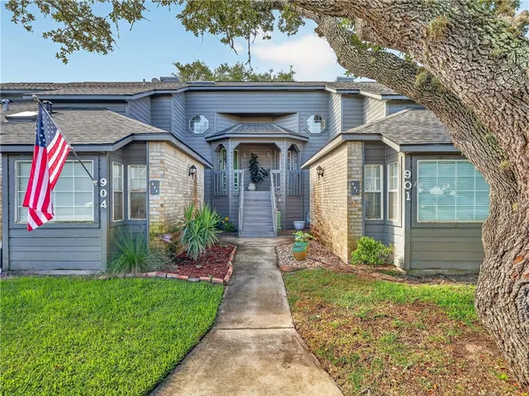 210 Oak Bay St APT 902, Rockport, TX 78382