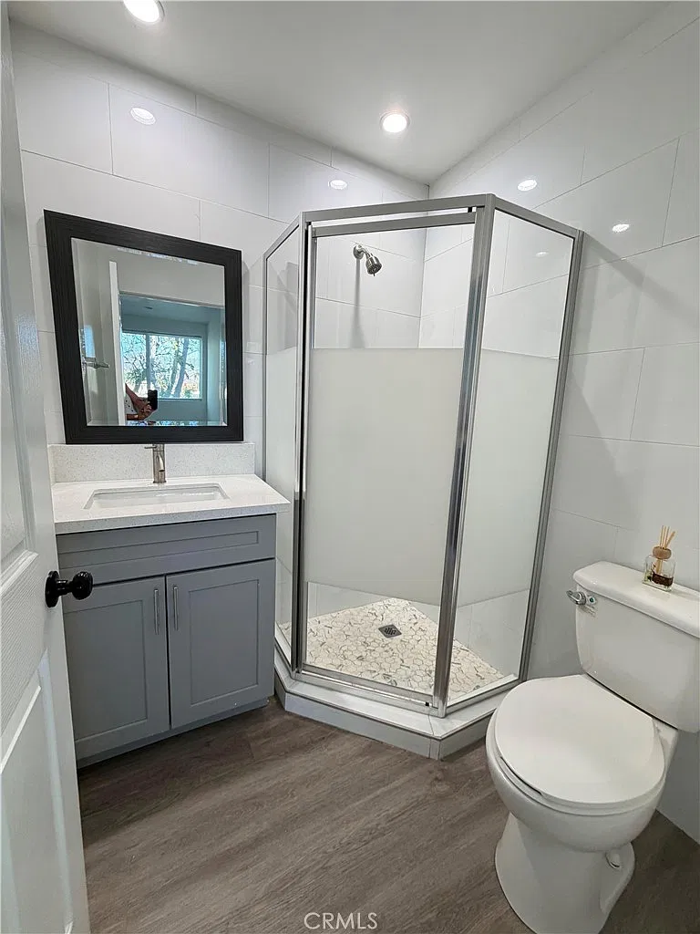 3 bed, 1500 sqft, $3,700 — Photo 2