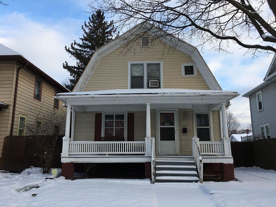 1st image of 121 S Ashland Ave