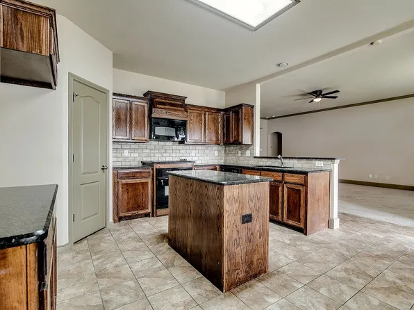 308 Delaware St, Burleson, TX 76028