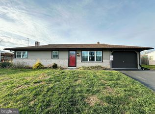 2417 Berkshire Ln, Dover, PA 17315