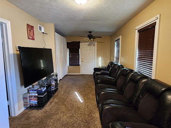 5th image of 4806 S 60th St