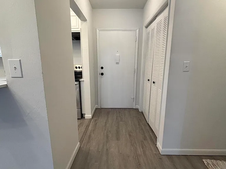 1112 Lake Ter #207 — Photo 17