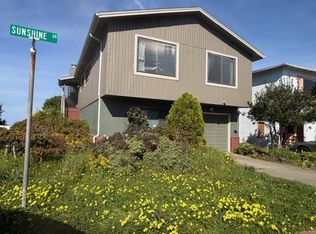 295 Edgewood Dr, Pacifica, CA