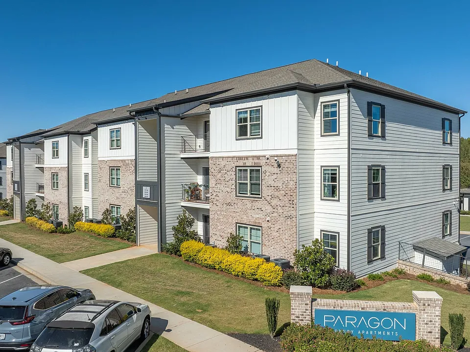 Paragon Luxury Apartments