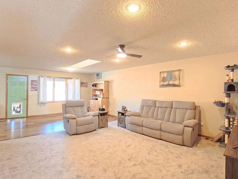 3209 White Elm Ct — Photo 1
