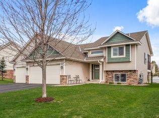 21335 Hytrail Cir, Lakeville, MN 55044