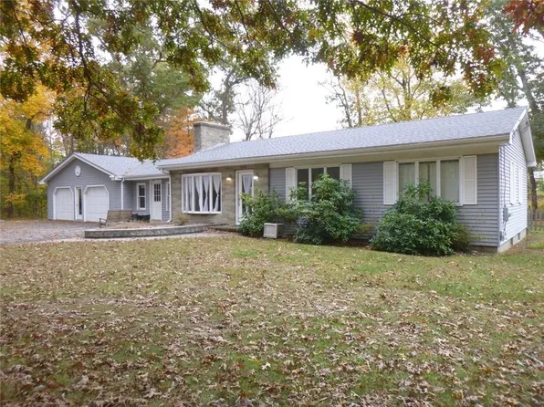 426 South County Trl, Exeter, RI 02822