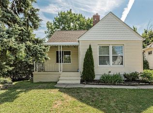 1331 Gordon Rd, Lyndhurst, OH 44124