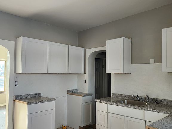 3rd image of 7500 Denison Ave Unit 2