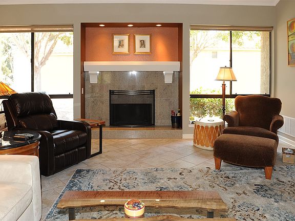 4th image of 4707 Oporto Pl