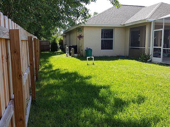 2nd image of 2414 SE Blackhorse Street