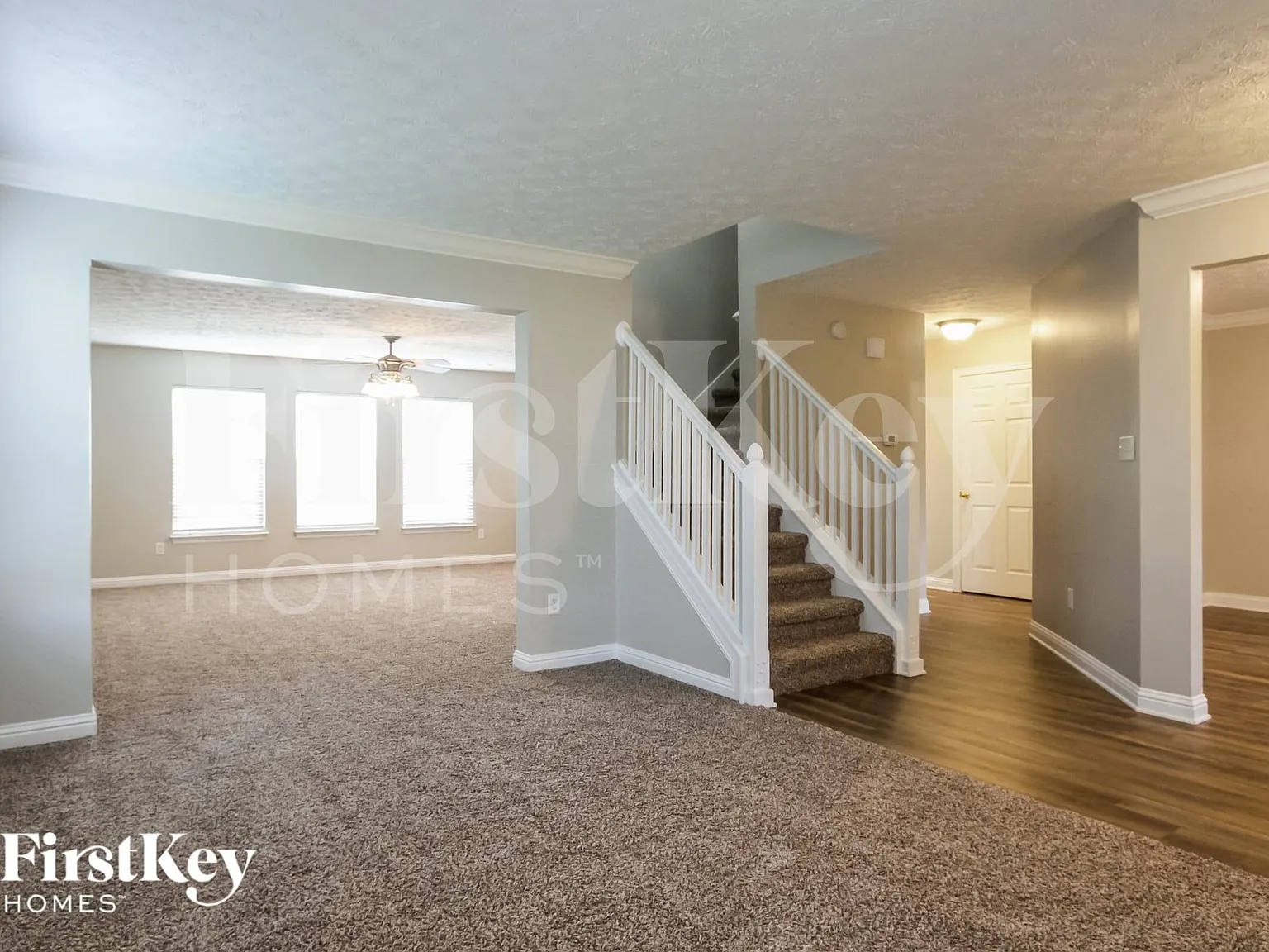 4 bed, 2.5 bath, 2875 sqft, $2,695 — Photo 2