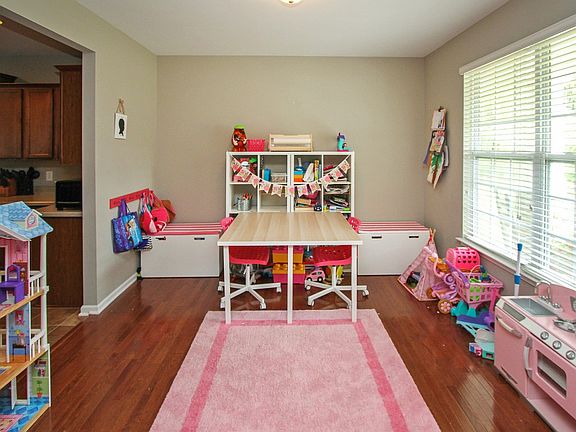 4th image of 605 Ann Carson Ct