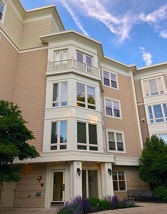 2nd image of 214 Saint Paul St #405