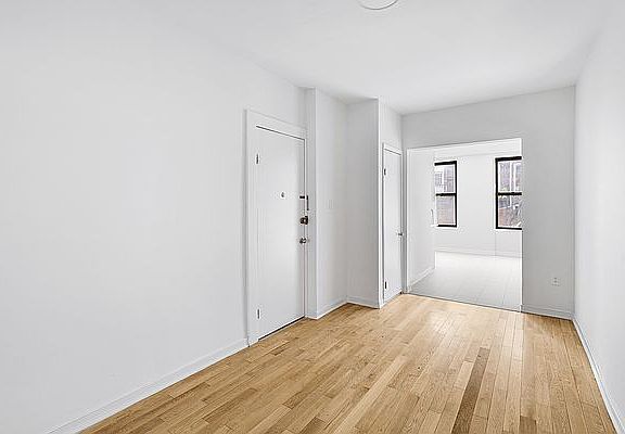 2nd image of 238 8th St APT 1R