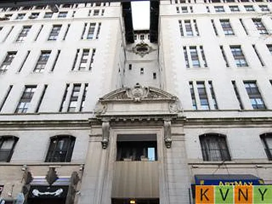 Rented by KVNY Soho | media 25