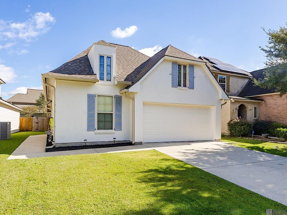 1st image of 18173 River Birch Dr