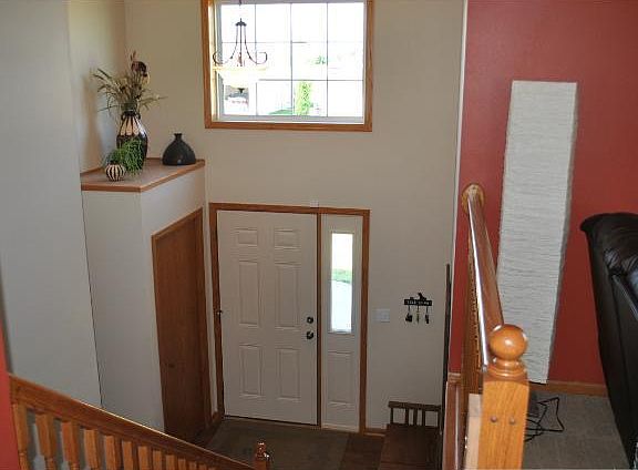 2nd image of 440 23rd Ave N