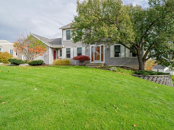 2nd image of 6722 Crown Point Dr