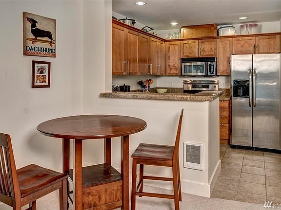 5th image of 123 Queen Anne Ave N APT 406