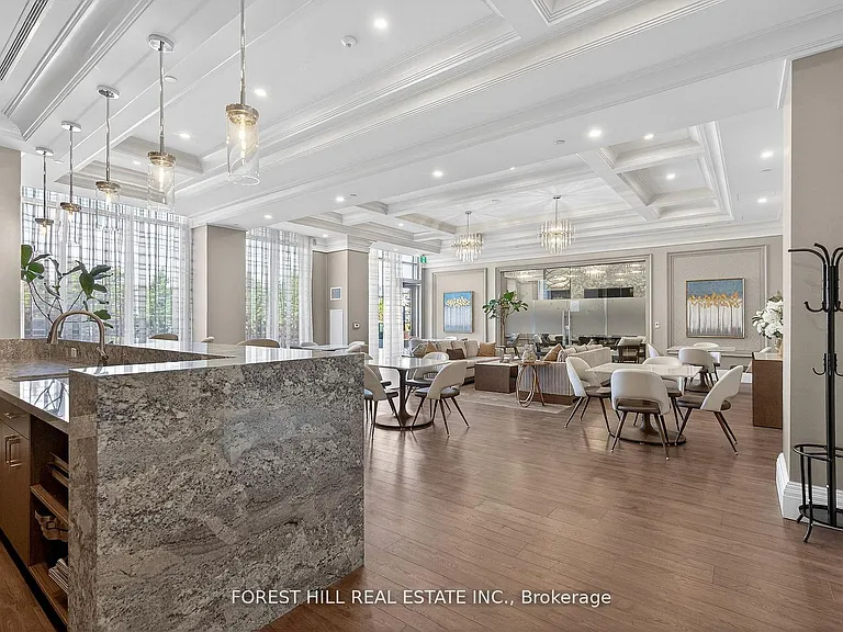 10 Gatineau Dr #208 — Photo 5