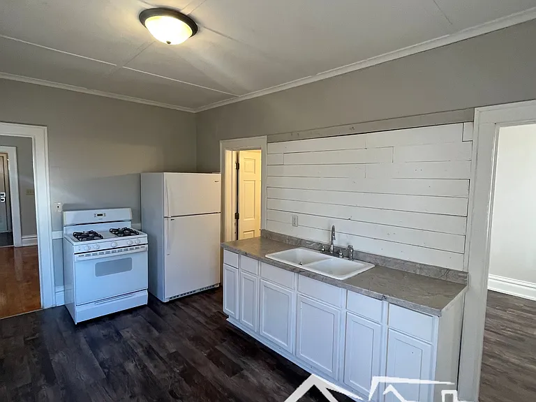 629 Ceape Ave #1 — Photo 8