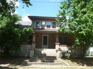 67 E Myrtle St, Canton, IL 61520