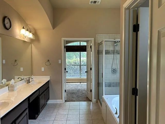 19500 Sangremon Way — Photo 13