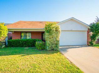 1251 Meadowview Dr, Longview, TX 75604