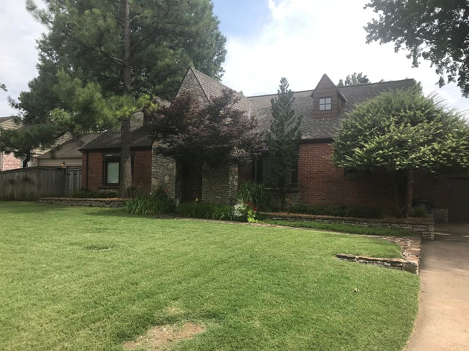 2nd image of 2430 E 17th Pl S